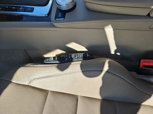 Used 2011 Mercedes-Benz E 350 E 350 Convertible 2D image 19