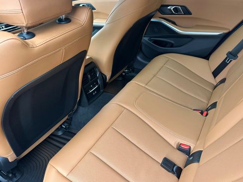 Certified 2024 BMW 330i Sedan w/ Premium Package RWD image 15