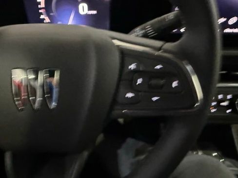 Used 2025 Buick Envista Preferred w/ Convenience I Package FWD image 14