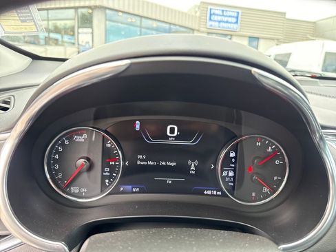 Used 2024 Chevrolet Malibu LT FWD image 16