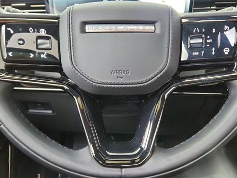 Used 2025 Land Rover Range Rover Sport Dynamic SE image 40