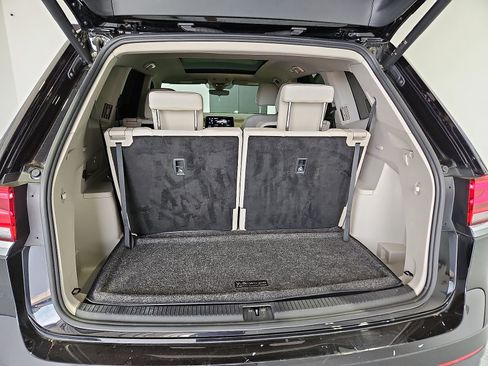 Certified 2024 Volkswagen Atlas SE w/ Panoramic Sunroof Package AWD/4WD image 12