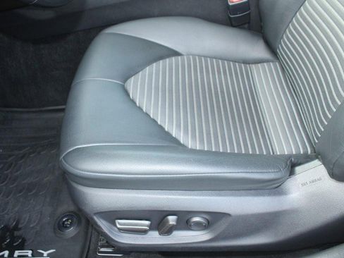 Certified 2023 Toyota Camry SE image 16