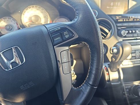 Used 2014 Honda Pilot Touring image 23