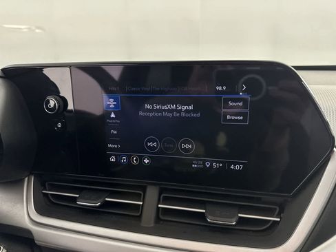 Used 2025 Chevrolet Trax LS image 4