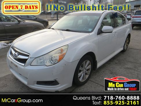 Used 2011 Subaru Legacy 2.5i Premium image 1