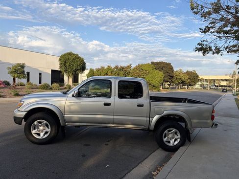 Used 2004 Toyota Tacoma PreRunner RWD image 8
