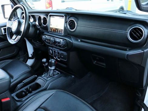 Used 2023 Jeep Wrangler Unlimited Sahara w/ Cold Weather Group image 35