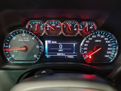 Used 2020 Chevrolet Tahoe LT w/ Luxury Package AWD/4WD image 14