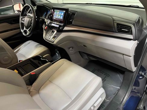 Used 2019 Honda Odyssey EX-L image 3