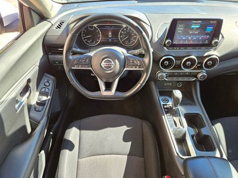 Used 2023 Nissan Sentra SV image 8