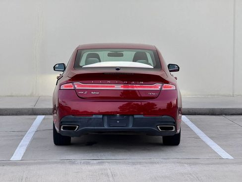 Used 2016 Lincoln MKZ FWD image 6
