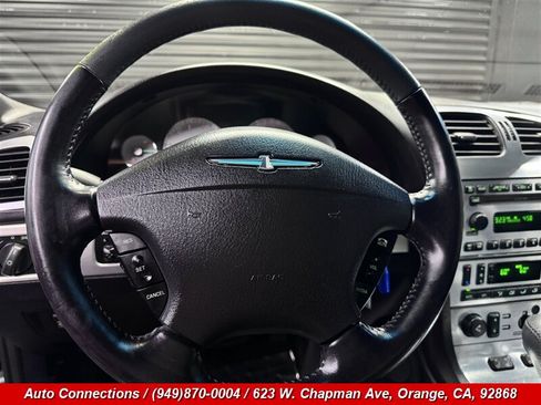 Used 2005 Ford Thunderbird RWD image 12
