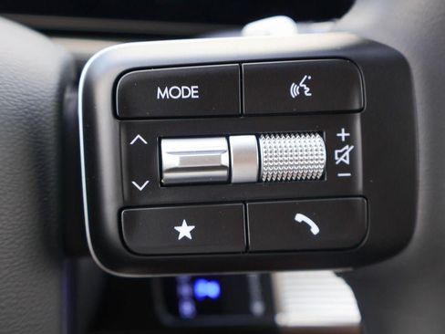 New 2026 Hyundai Santa Fe SE FWD image 14