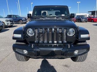 Used 2023 Jeep Gladiator Overland video 2