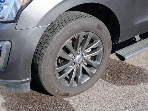 Used 2021 Ford Expedition Max Limited image 11