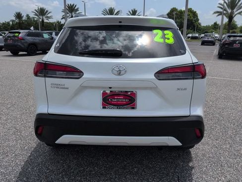 Certified 2023 Toyota Corolla Cross XLE w/ Convenience Package FWD image 5