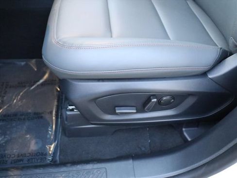 New 2026 Ford Explorer Active w/ Active Comfort Package AWD/4WD image 18