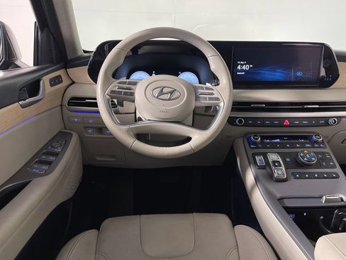 Certified 2024 Hyundai Palisade Limited AWD/4WD image 15