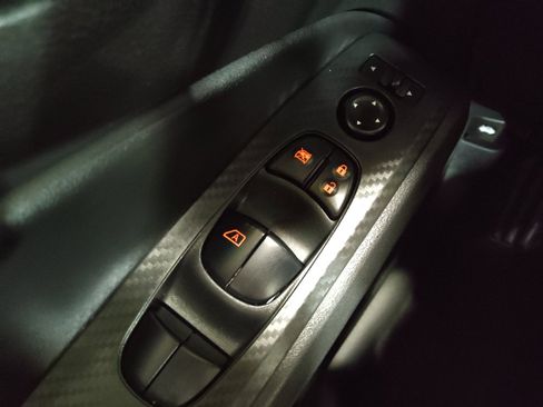 Used 2024 Nissan Altima 2.5 SV FWD image 27