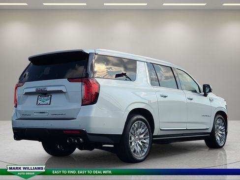 Used 2024 GMC Yukon XL Denali w/ Denali Reserve Package AWD/4WD image 4