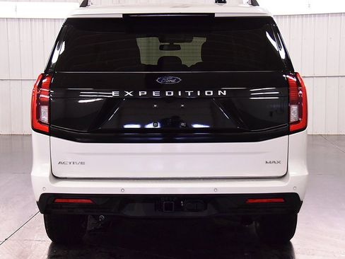 Used 2025 Ford Expedition Max Active image 6
