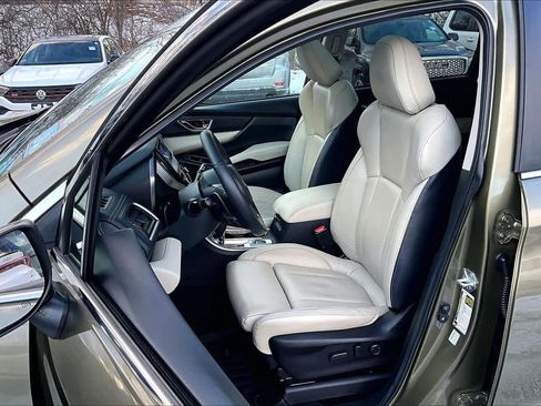 Used 2022 Subaru Ascent Limited w/ Technology Package image 8