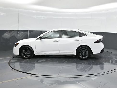Used 2026 Nissan Sentra SV w/ Floor Mat Package FWD image 10