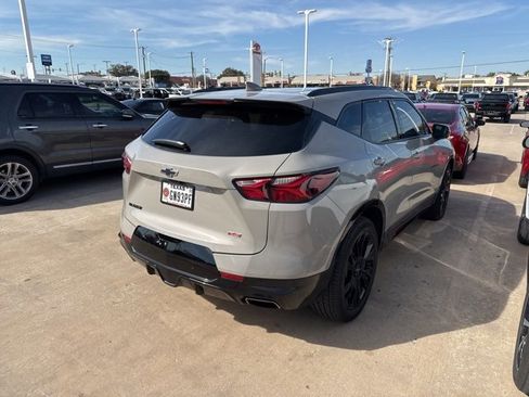 Used 2021 Chevrolet Blazer RS w/ Enhanced Convenience Package image 8