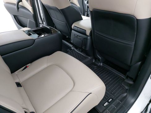 Used 2023 INFINITI QX80 Premium Select w/ Cargo Package image 13