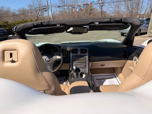 Used 2006 Chevrolet Corvette Convertible w/ Preferred Equipment Group image 30