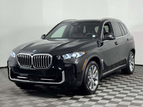 Used 2025 BMW X5 xDrive50e w/ Premium Package AWD/4WD image 7