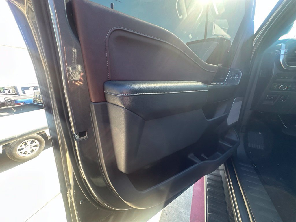Used 2022 Ford F150 Lariat w/ Equipment Group 502A High AWD/4WD image 11