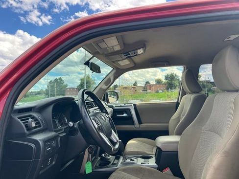 Used 2019 Toyota 4Runner SR5 AWD/4WD image 27