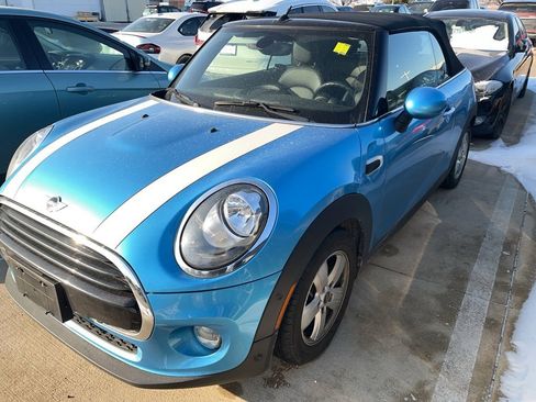 Used 2018 MINI Cooper Convertible image 1