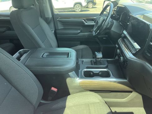 Used 2022 Chevrolet Silverado 1500 RST AWD/4WD image 11