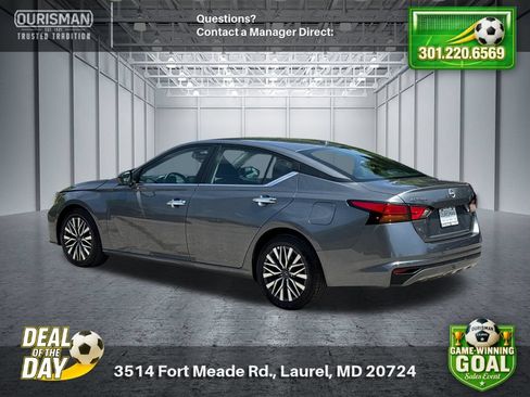 Used 2025 Nissan Altima 2.5 SV FWD image 4