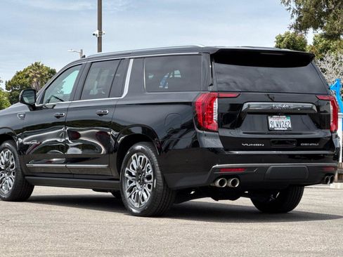 Used 2024 GMC Yukon XL Denali Ultimate AWD/4WD image 8