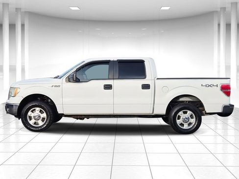 Used 2011 Ford F150 XL w/ Communications Pkg image 2
