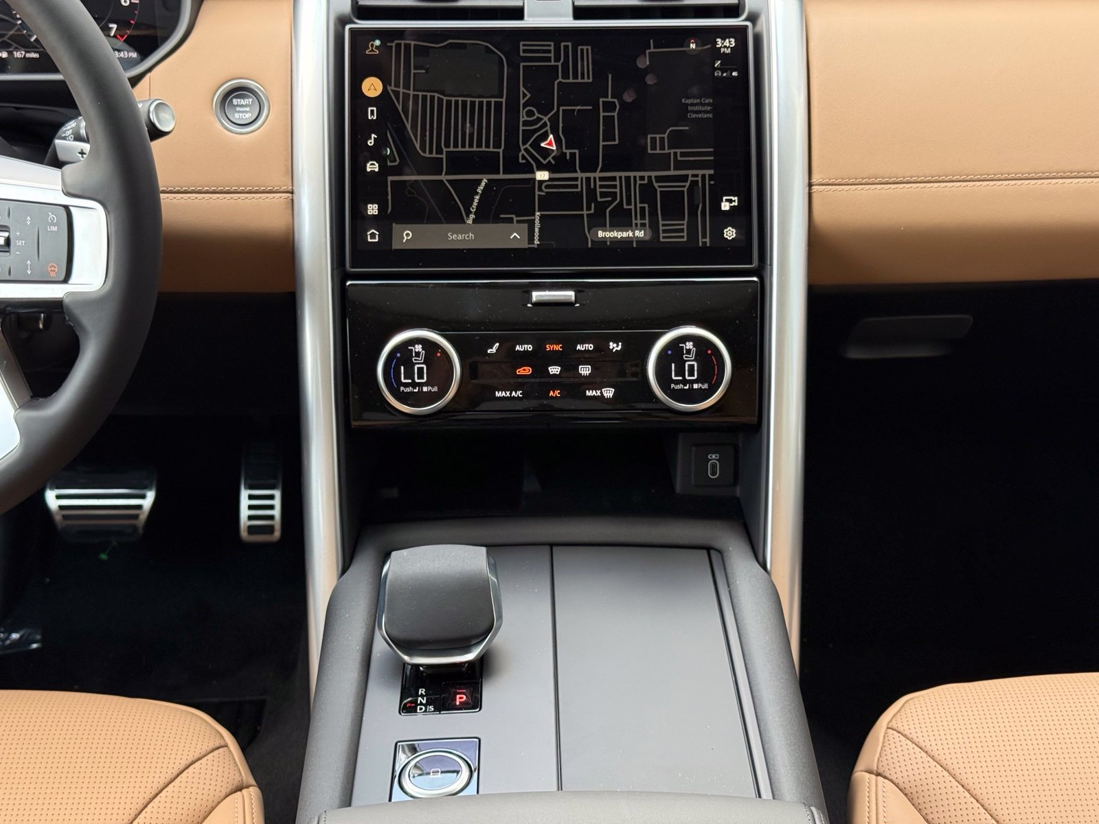 New 2026 Land Rover Discovery Limited Edition AWD/4WD image 25
