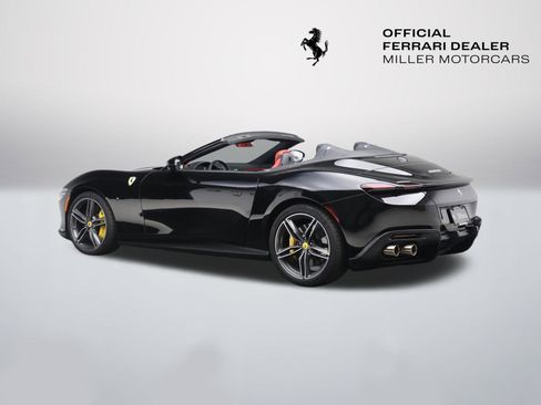 Certified 2024 Ferrari Roma Spider image 5