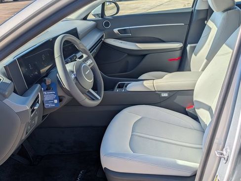 New 2026 Hyundai Sonata SEL FWD image 13