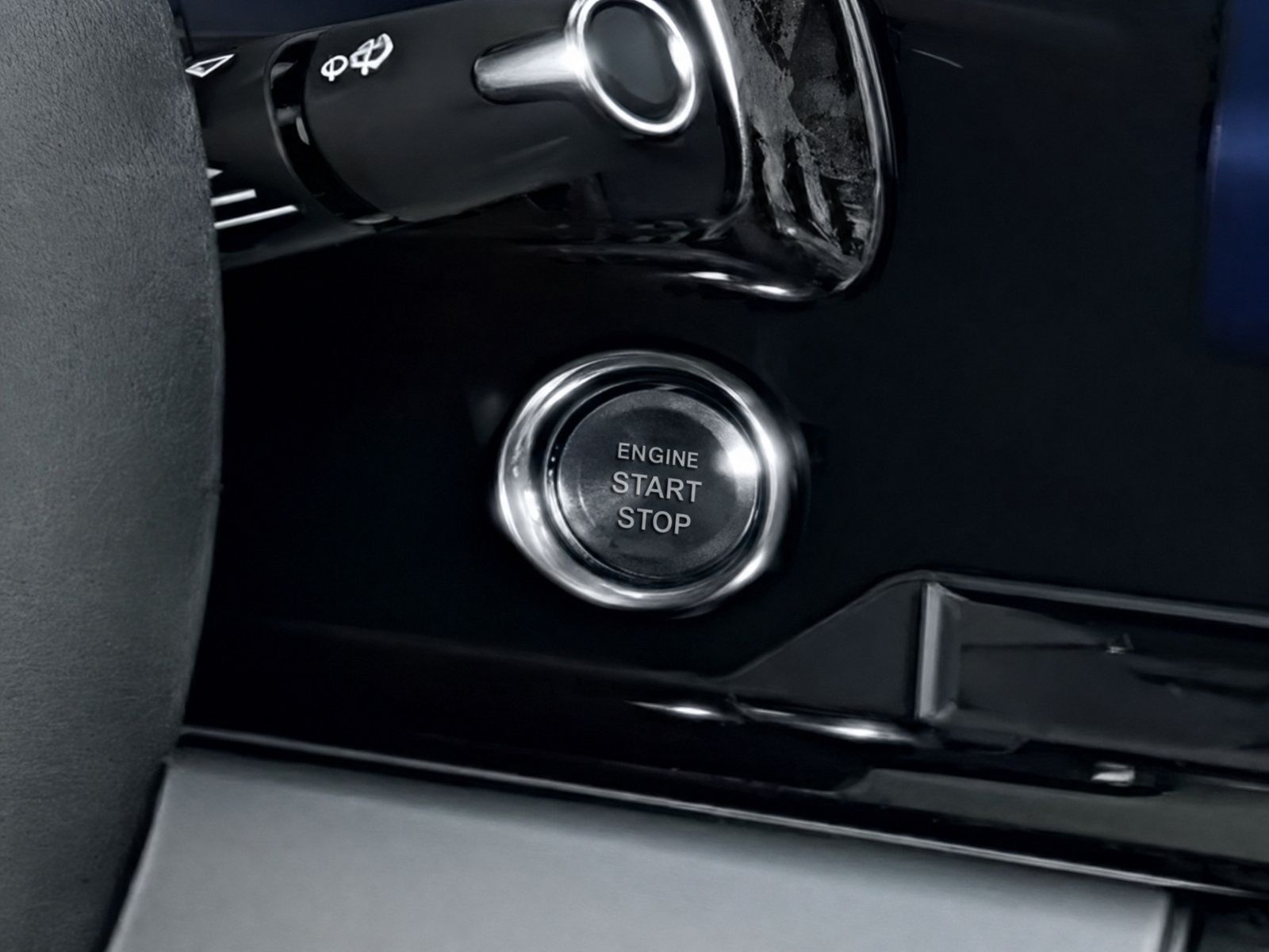 Used 2023 Chevrolet Corvette Z06 RWD image 16