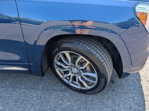 Used 2022 GMC Terrain Denali AWD/4WD image 12