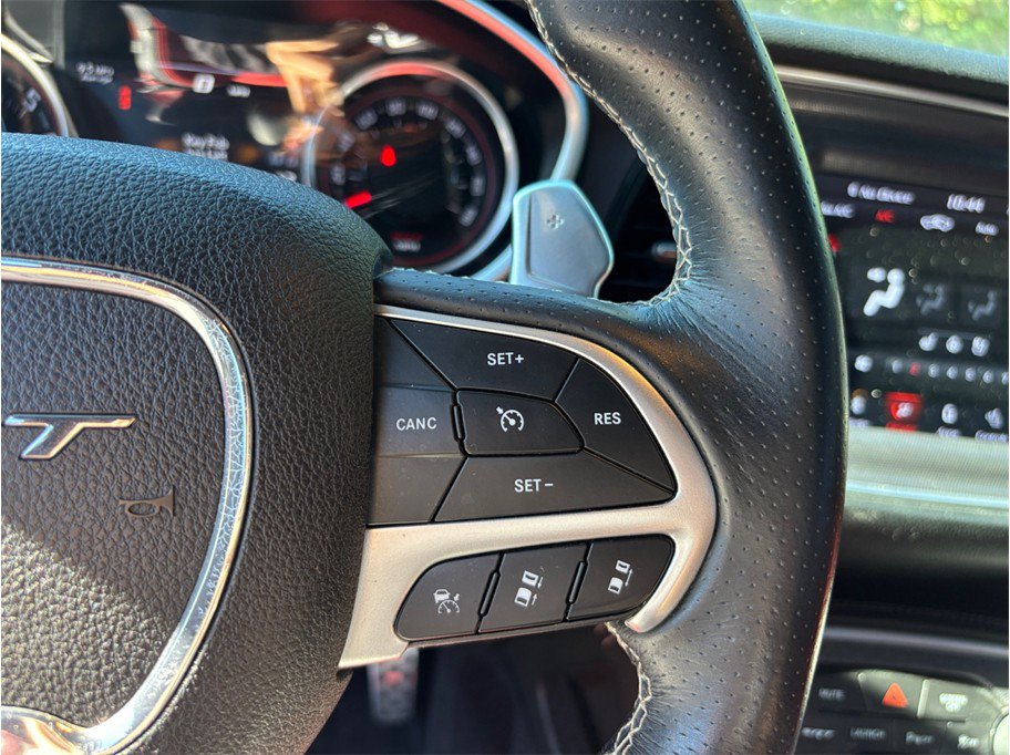 Used 2018 Dodge Challenger SRT w/ Technology Group RWD image 29