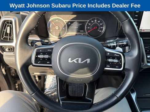 Used 2022 Kia Sorento S FWD image 25