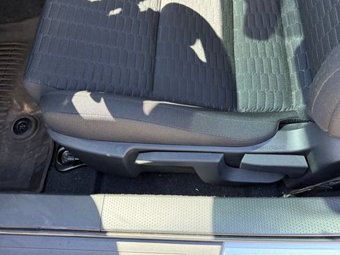 Used 2026 Toyota GR86 w/ ALL Weather Mat Package (TMS) RWD image 5