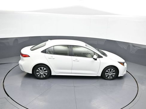 Certified 2020 Toyota Corolla LE FWD image 35
