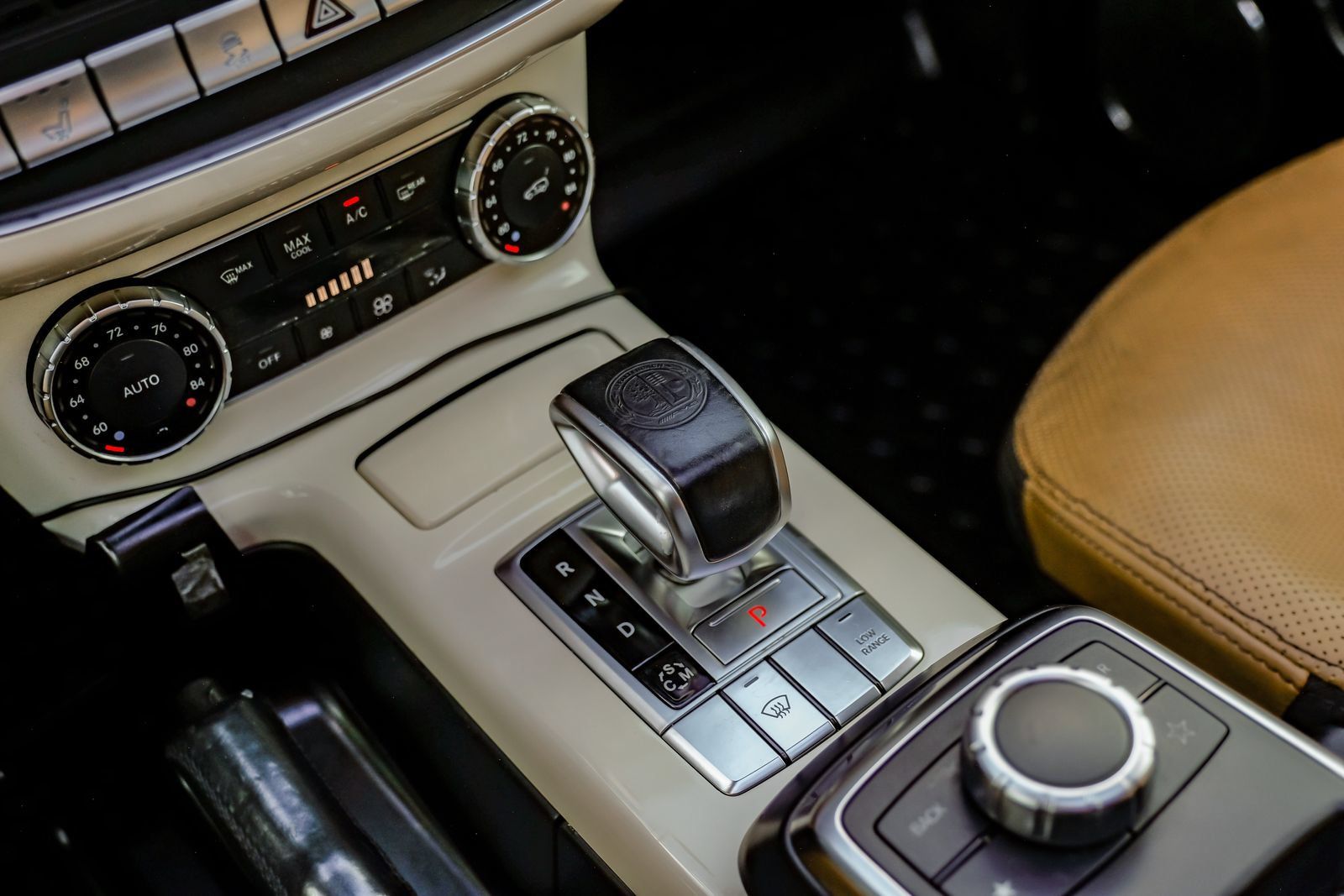 Used 2013 Mercedes-Benz G 63 AMG 4MATIC image 26