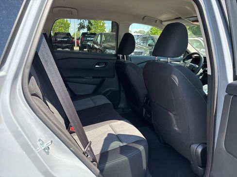 New 2026 Nissan Rogue SV w/ Cold Weather Package FWD image 16